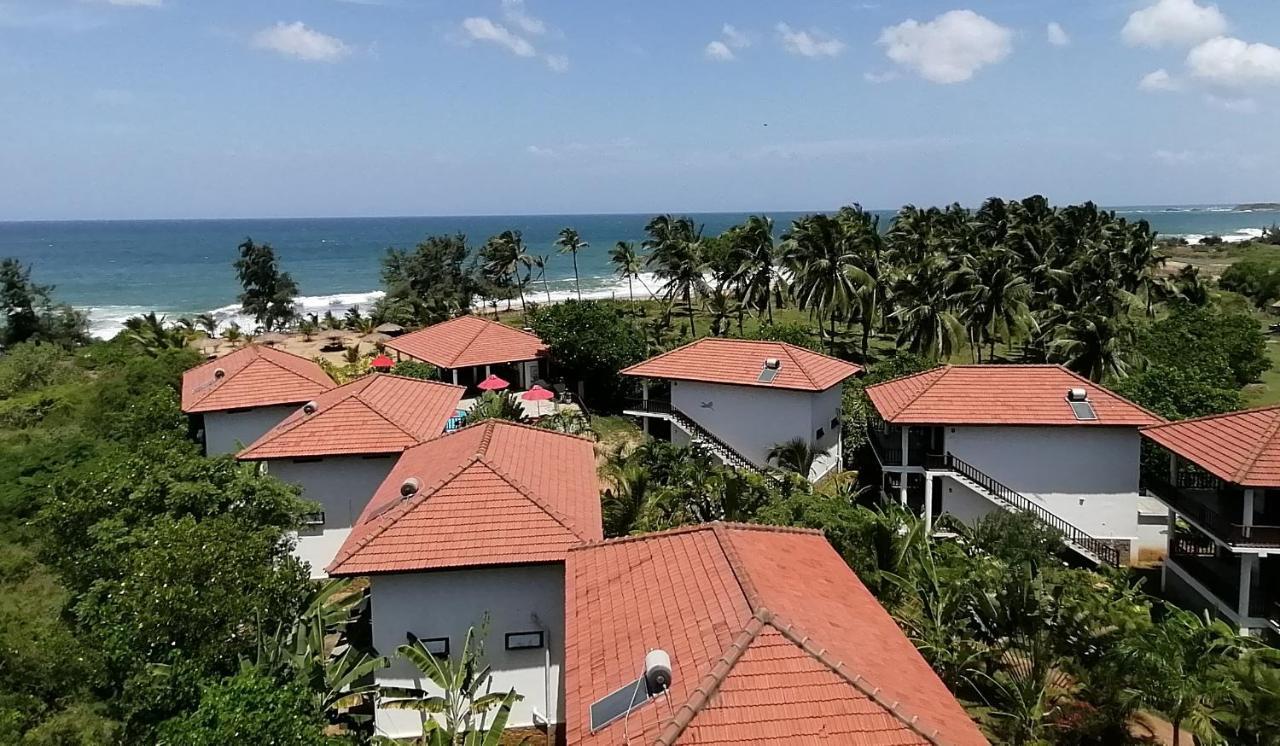 Ladja Beach Resort Ambalantota المظهر الخارجي الصورة